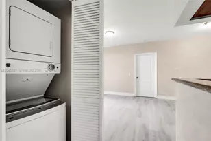 36 NW 6th Ave, Miami, FL 33128 - Photo 5