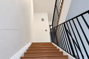 3756 NE 166th St, North Miami Beach, FL 33160 - Photo 17