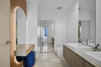 801 S Miami Ave #5403, Miami, FL 33130 - Photo 13