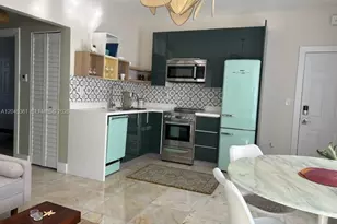 801 8th St, Miami Beach, FL 33139 - Photo 17