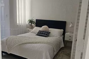 801 8th St, Miami Beach, FL 33139 - Photo 31