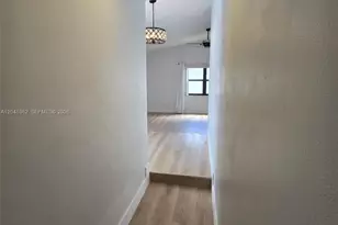 740 SW 99th Ct Cir, Miami, FL 33174 - Photo 9