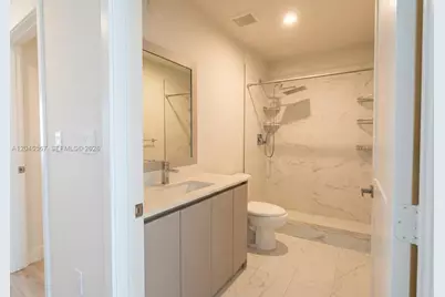2535 NE 193rd St #3104, Miami, FL 33180 - Photo 15