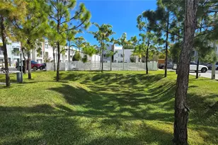 2535 NE 193rd St, Miami, FL 33180 - Photo 23