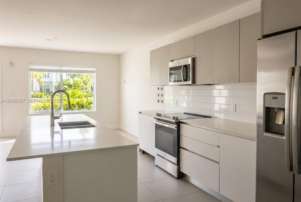 2535 NE 193rd St #3104 - 2535 NE 193rd St #3104, Miami, FL 33180 Luxury Property | Jose Angel Pina