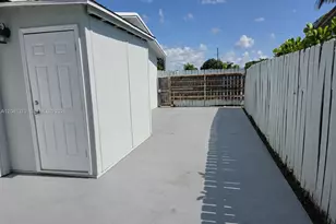 140 NW 18th St, Pompano Beach, FL 33060 - Photo 11