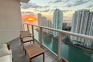 300 S Biscayne Blvd, Miami, FL 33131 - Photo 1