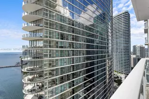 300 S Biscayne Blvd, Miami, FL 33131 - Photo 21