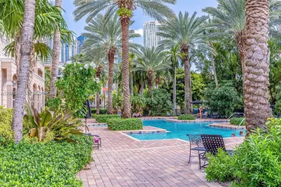 17150 N Bay Rd #2222, Sunny Isles Beach, FL 33160 - Photo 3
