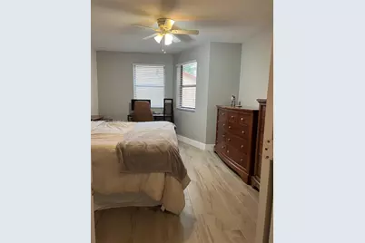 11331 SW 9th Ct, Pembroke Pines, FL 33025 - Photo 17