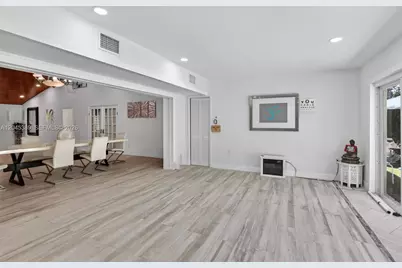 14401 SW 23rd St, Davie, FL 33325 - Photo 13