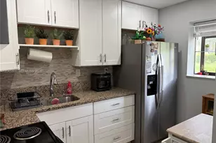 109 Gardens Dr, Pompano Beach, FL 33069 - Photo 7