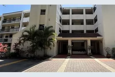 109 Lake Emerald Dr #105, Oakland Park, FL 33309 - Photo 1