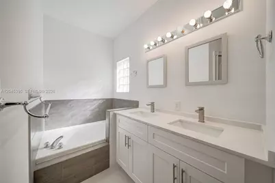 2924 NW 99th Pl, Doral, FL 33172 - Photo 17