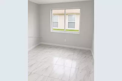14399 NE 5th Pl #5, North Miami, FL 33161 - Photo 3