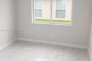 14399 NE 5th Pl, North Miami, FL 33161 - Photo 3