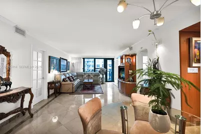 5225 Collins Ave #1117, Miami Beach, FL 33140 - Photo 21