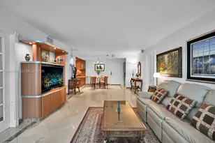 5225 Collins Ave, Miami Beach, FL 33140 - Photo 23
