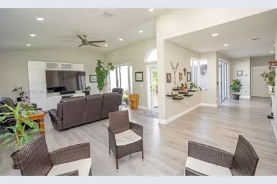 [Address not provided], Pembroke Pines, FL 33028 - Photo 7