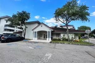 8255 SW 152nd Ave, Miami, FL 33193 - Photo 5