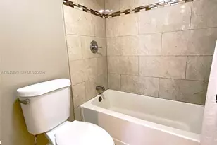 3900 N Hills Dr, Hollywood, FL 33021 - Photo 9
