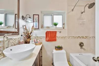 13776 Kendale Lakes Dr, Miami, FL 33183 - Photo 17