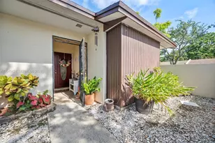 13776 Kendale Lakes Dr, Miami, FL 33183 - Photo 5