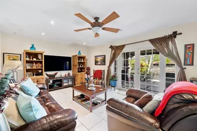 13776 Kendale Lakes Dr, Miami, FL 33183 - Photo 7