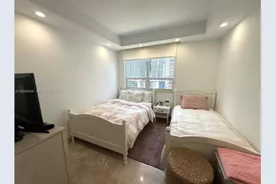 801 Brickell Key Blvd #2204, Miami, FL 33131 - Photo 15