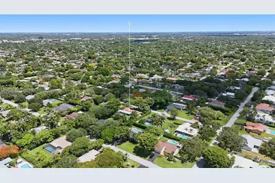 8440 SW 180th St, Palmetto Bay, FL 33157 - Photo 47