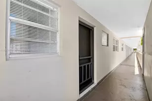 1710 NE 191st St, Miami, FL 33179 - Photo 35