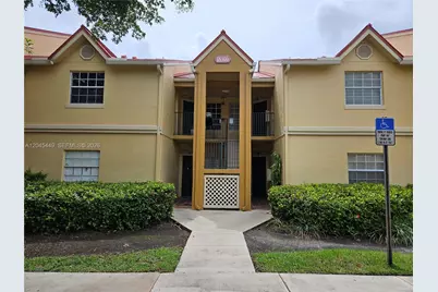 18306 NW 68th Ave #H, Hialeah, FL 33015 - Photo 1