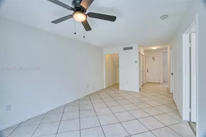 10829 NW 3rd Ct #B12L, Pembroke Pines, FL 33026 - Photo 9