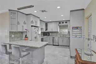 611 NE 171 St, North Miami Beach, FL 33162 - Photo 7