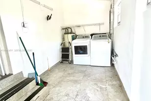 611 NE 171 St, North Miami Beach, FL 33162 - Photo 13