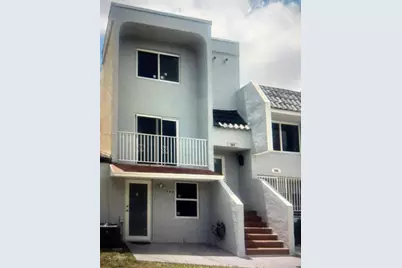984 W 40th St #2, Hialeah, FL 33012 - Photo 1