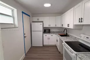1750 James Ave, Miami Beach, FL 33139 - Photo 1