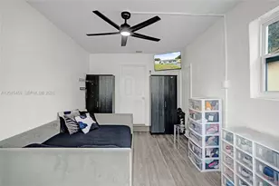 3320 NW 18th St, Lauderhill, FL 33311 - Photo 11