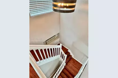 208 SE 15th St, Dania Beach, FL 33004 - Photo 13