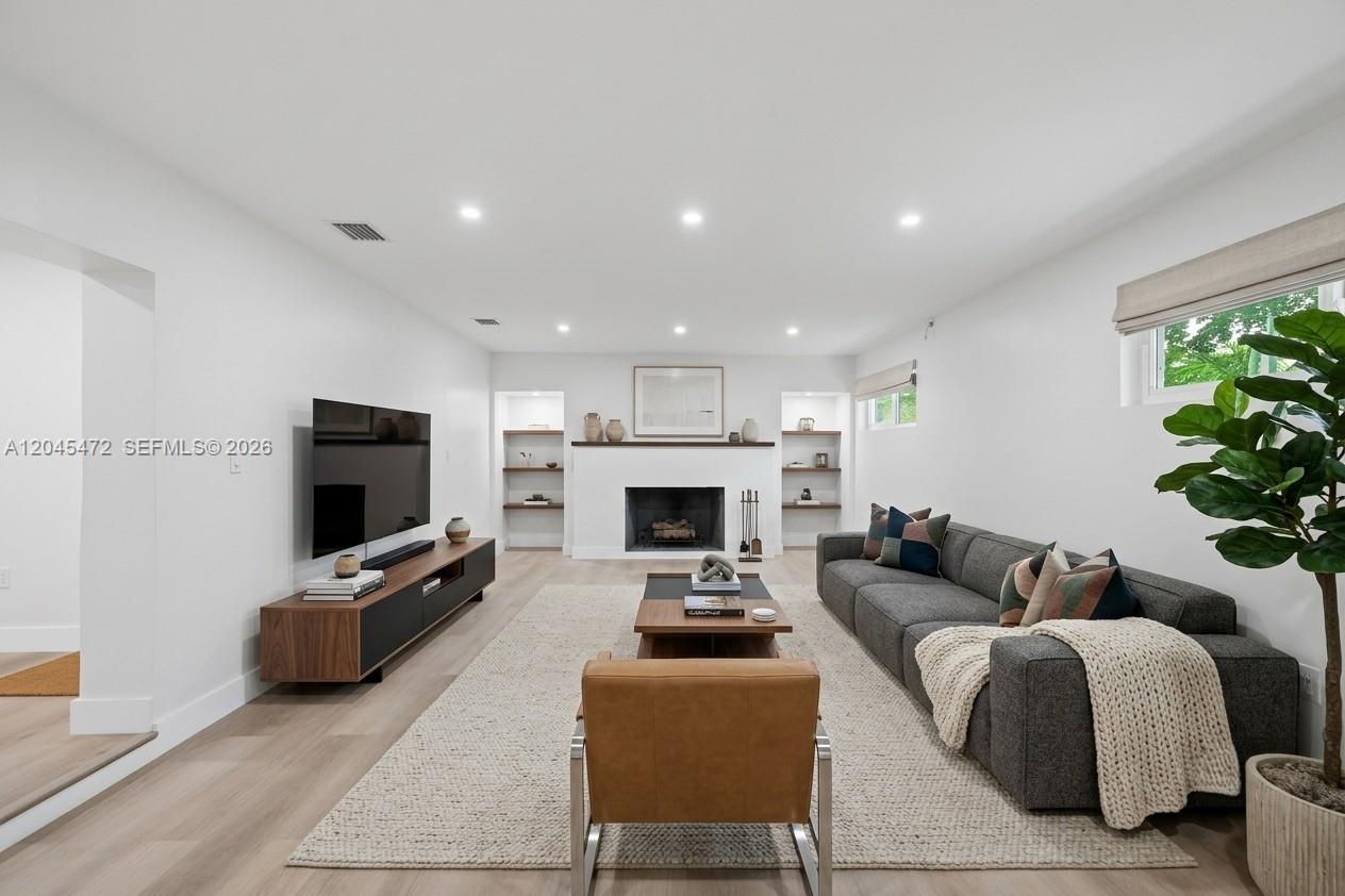 14325 NE 8th Ave - 14325 NE 8th Ave, North Miami, FL 33161 Luxury Property | Jose Angel Pina