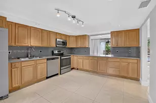 120 SW 96th Terrace, Plantation, FL 33324 - Photo 15