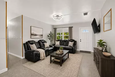 7331 Garfield St, Hollywood, FL 33024 - Photo 15