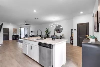 387 NW 17th St, Fort Lauderdale, FL 33311 - Photo 11