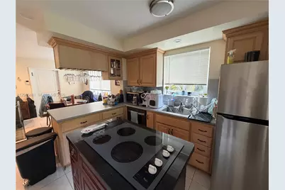2862 SW 38 Ave #back, Miami, FL 33134 - Photo 3