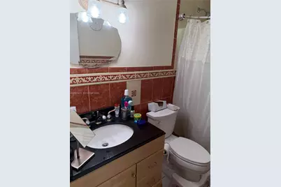 2862 SW 38 Ave #back, Miami, FL 33134 - Photo 9