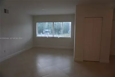 2880 Pine Tree Dr #2, Miami Beach, FL 33140 - Photo 5