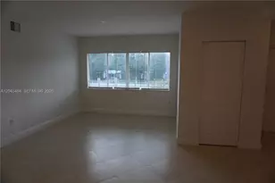 2880 Pine Tree Dr, Miami Beach, FL 33140 - Photo 5