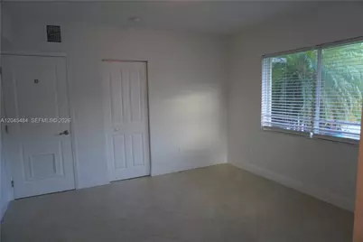 2880 Pine Tree Dr #2, Miami Beach, FL 33140 - Photo 9