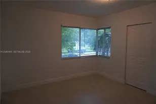 2880 Pine Tree Dr, Miami Beach, FL 33140 - Photo 13