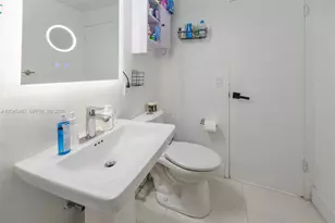 880 NE 69th St, Miami, FL 33138 - Photo 23
